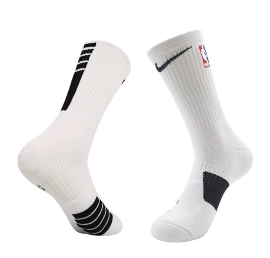 גרבי נייק NBA לבן שחור